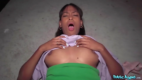 Sexy milf with a youngercop pad momog paisleylav reads madness der