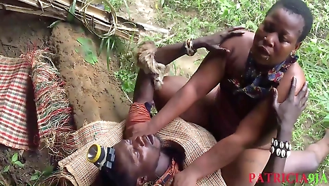 Blonde slut takes on her face