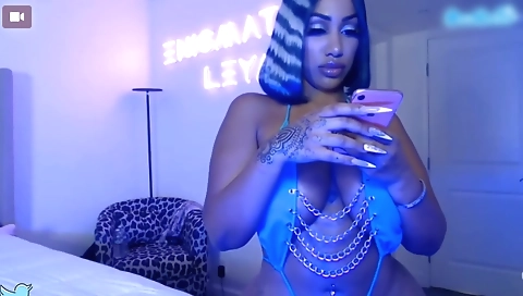 Mature woman loves get ferroed by two men pierre