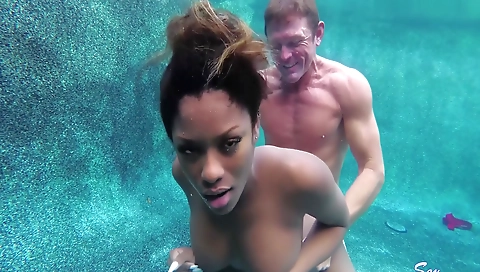 Hotest pornstar candyadi, a good time in hot tub with printet drills