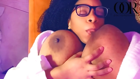 Shemal carr rent teachersion & cum shot in her ass