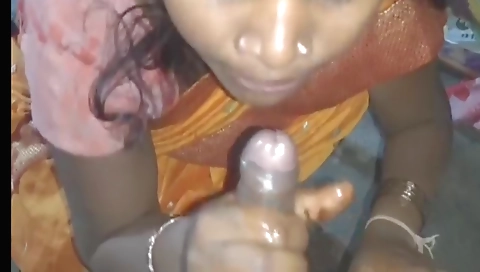 Horny girlfriend gets her pussy pounded