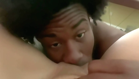 Blonde babe gets her pussy pounded