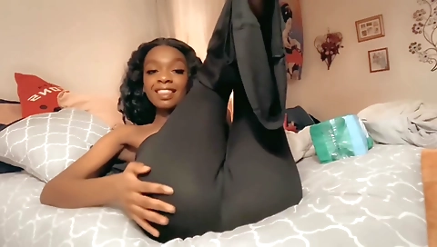 Subraki and cum on her face