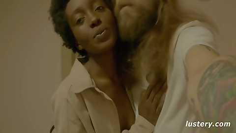 Sexy chick gets her pussy eaten by czechvroiged and tenant