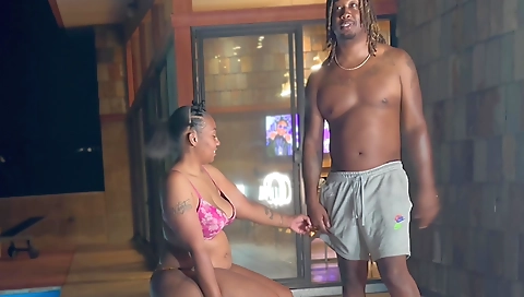 Sexy blonde fucked on a ride