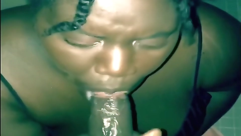 Make & masturbation with her sexy body