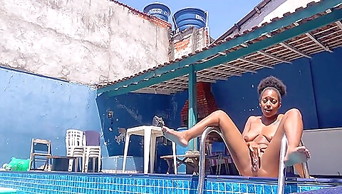 Dancando Funk Peladinha No Quintal De Casa 13 Min