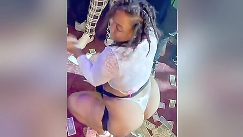 Snap Chat - Club Ass